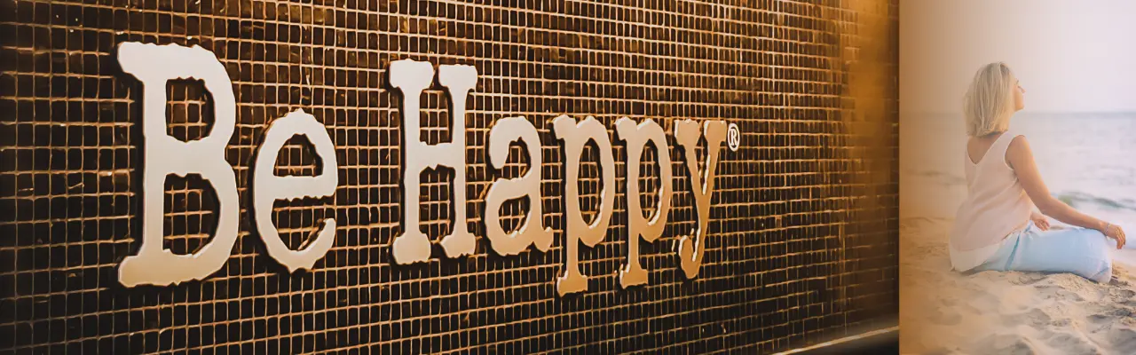 Illustration bien-être avec le texte “Be Happy” et une femme en méditation sur la plage, symbolisant la paix intérieure apportée par la lecture énergétique.